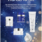Kampanjebilde fra ZO Skin Health med teksten «Wonderful Gift». Viser Hydrating Crème, Recovery Crème og Renewal Crème samt Complexion Renewal Pads i reisestørrelse. Tilbud: kjøp en ansiktskrem og få pads i reisestørrelse i gave. Blå vinterinspirert bakgrunn.