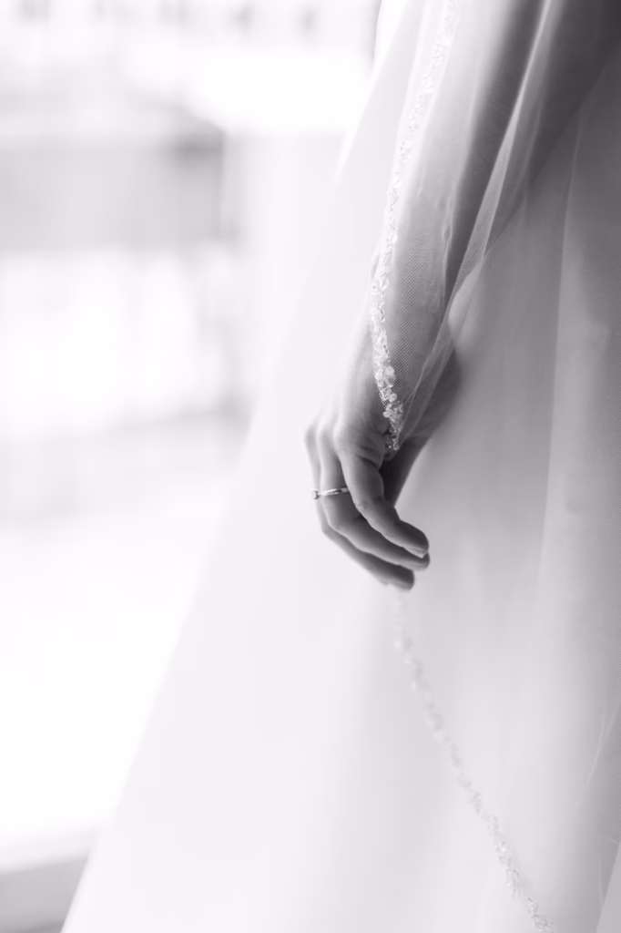 Minimalistisk bridal stemning før bryllup